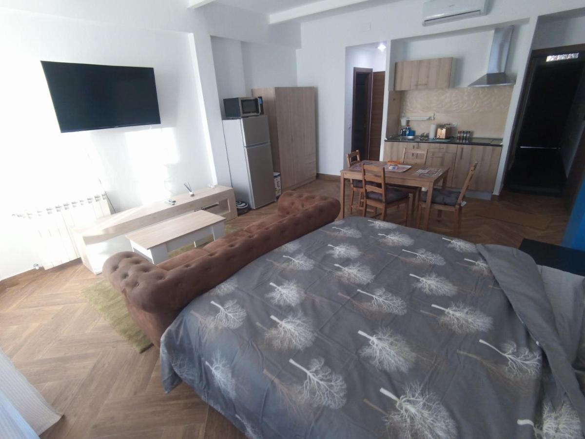בסריל דה לה סיירה Apartamento De Lujo En La Sierra מראה חיצוני תמונה