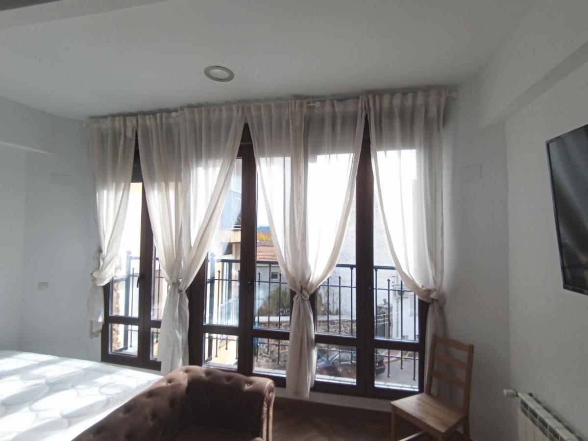 בסריל דה לה סיירה Apartamento De Lujo En La Sierra מראה חיצוני תמונה